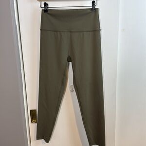 Aerie L, Chill, Play, Move, olive green, athletic, sports, yoga,leggings